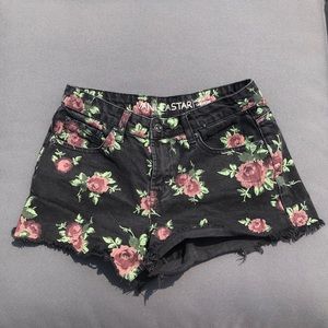 VANILLA STAR High Rise Shortie